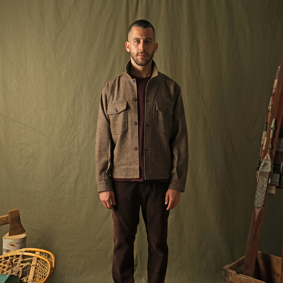 Men's hazel-fleck wool camp shirt with button front and dual chest flap pockets