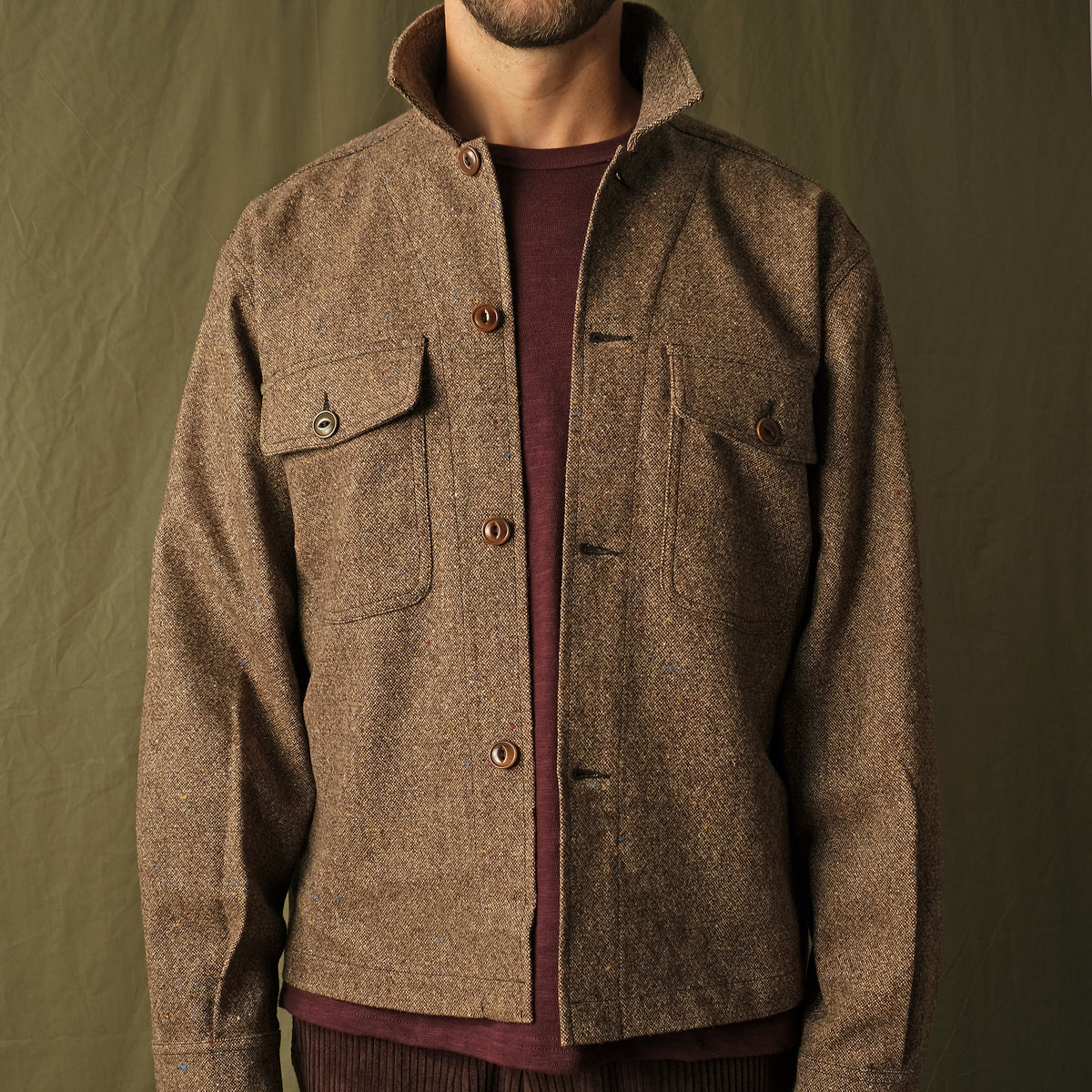 Men's hazel-fleck wool camp shirt with stand collar, button placket, chest flap pockets