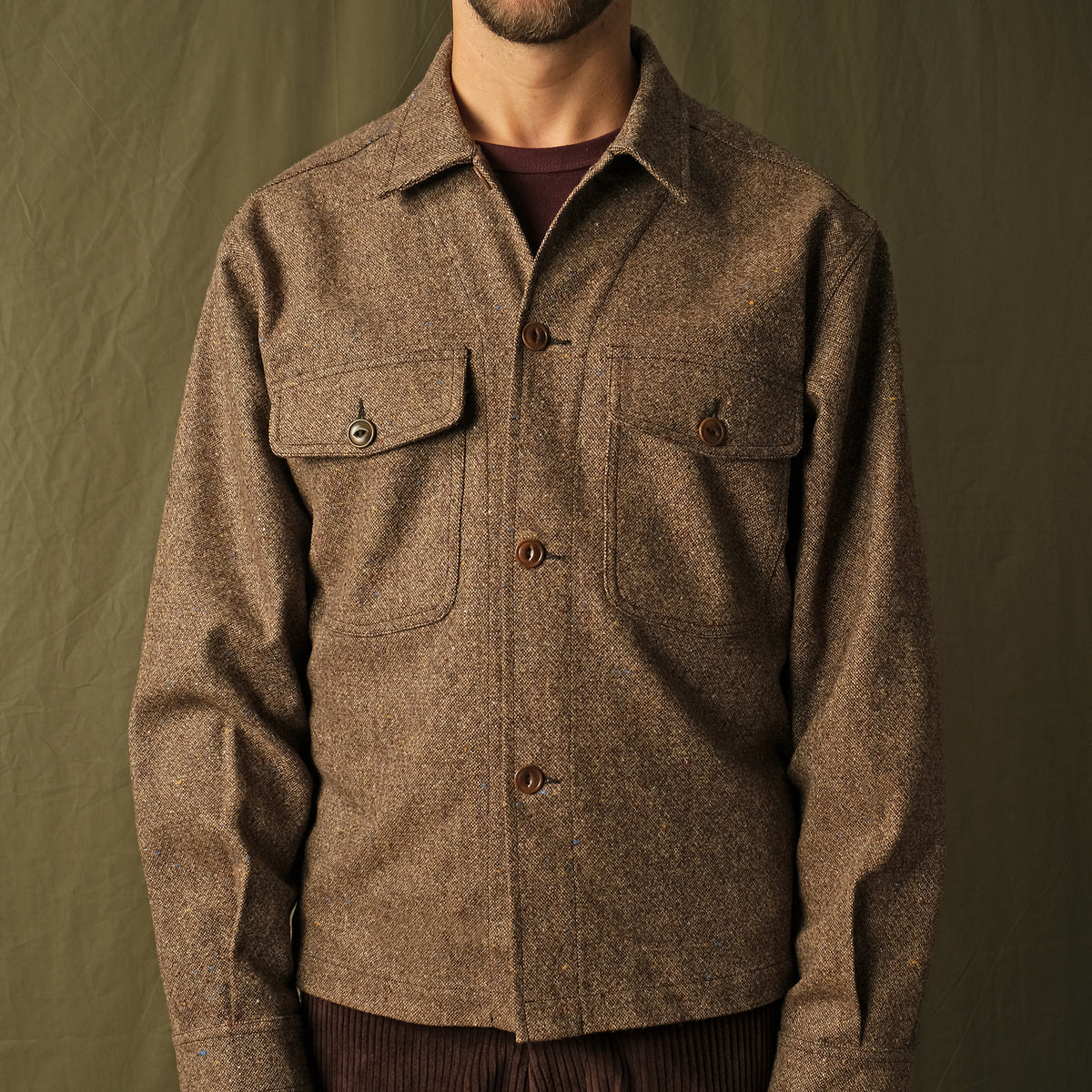 Men's hazel-fleck wool camp shirt with two chest pockets and button-up front