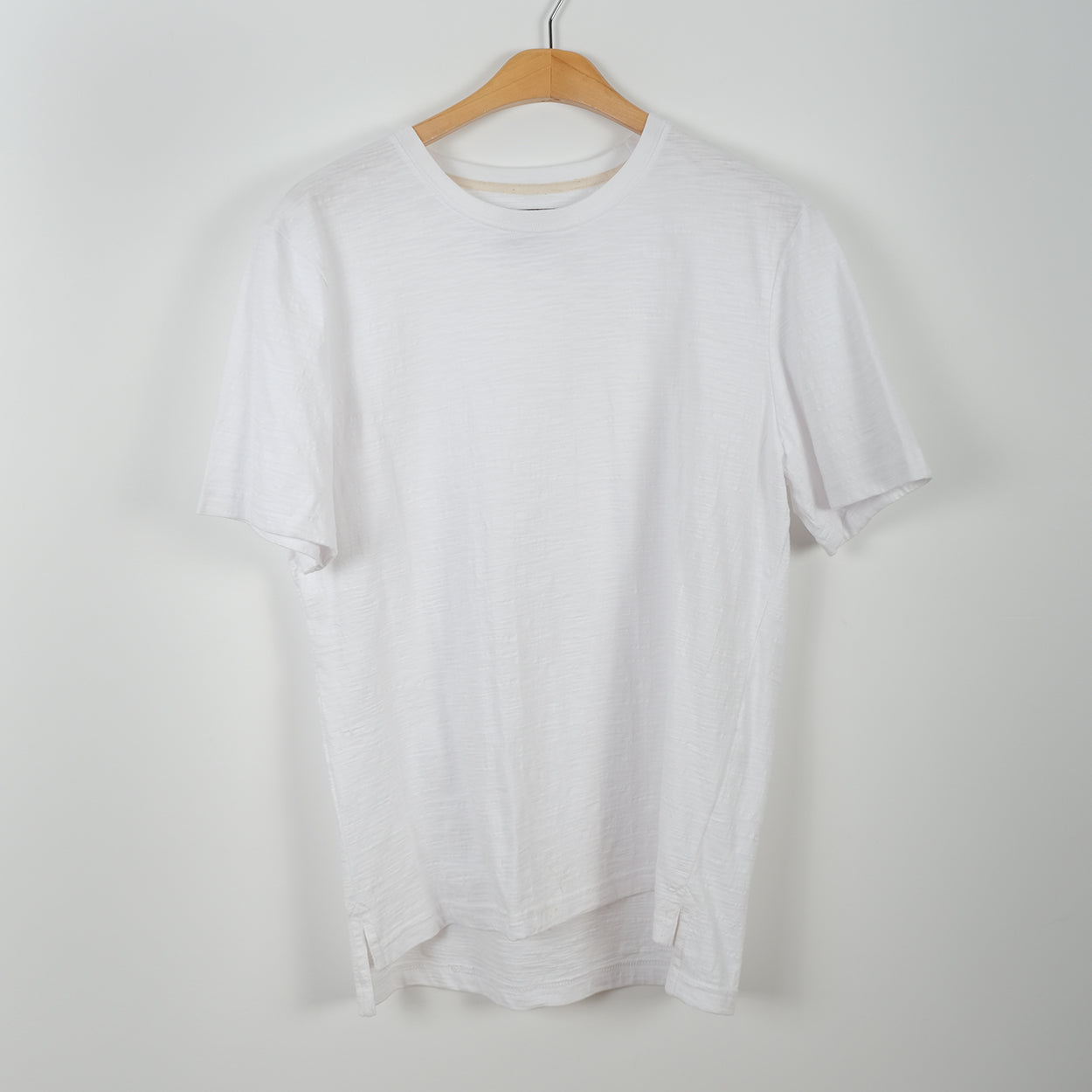 L - White Slub T-Shirt – Outclass